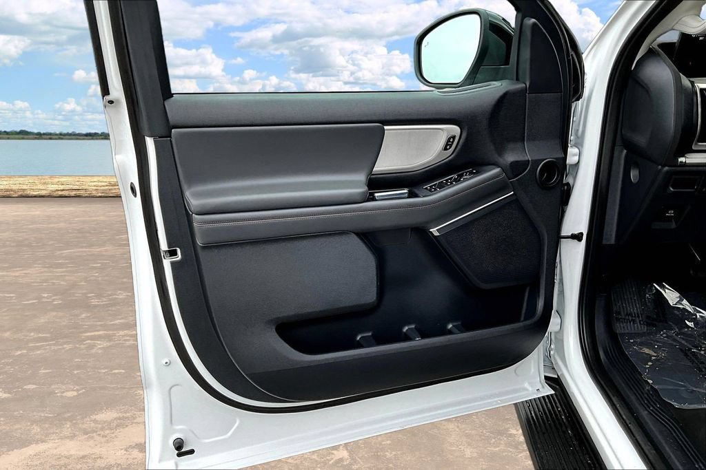 Certified 2025 Ford Expedition Active RWD image 22