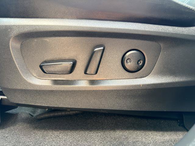Used 2023 Nissan Pathfinder Platinum w/ Cargo Package FWD image 20