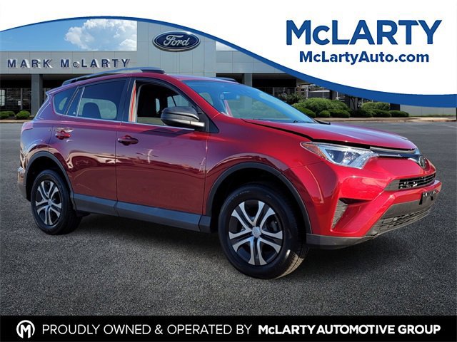 Used 2018 Toyota RAV4 LE image 8