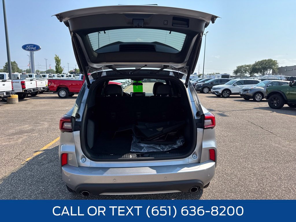 Certified 2023 Ford Escape ST-Line w/ Tech Pack #1 AWD/4WD image 39