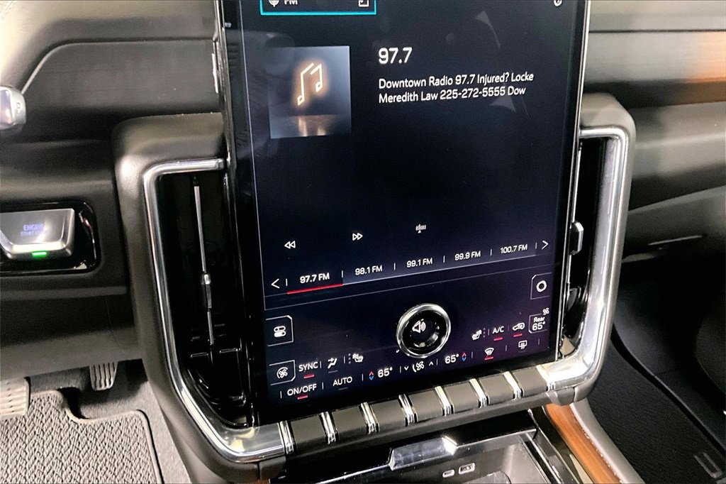 Used 2025 GMC Yukon Denali image 25