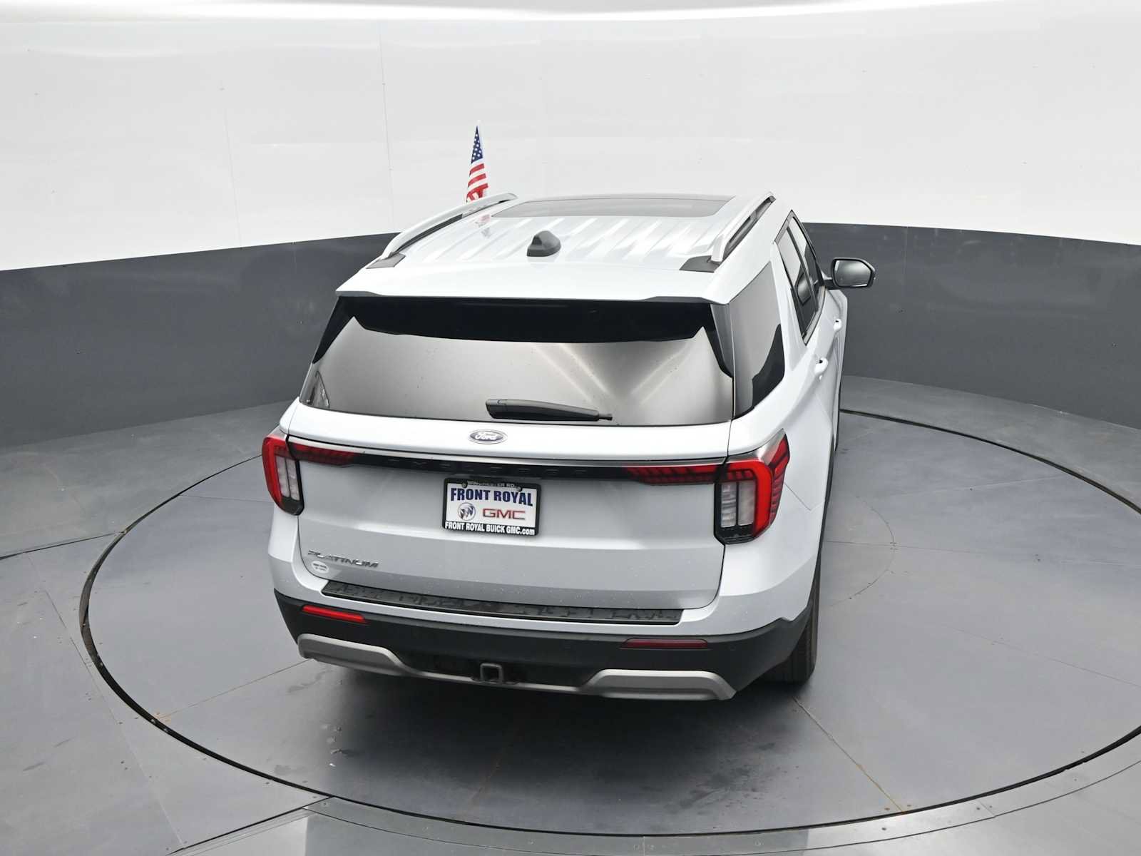 Certified 2025 Ford Explorer Platinum RWD image 37
