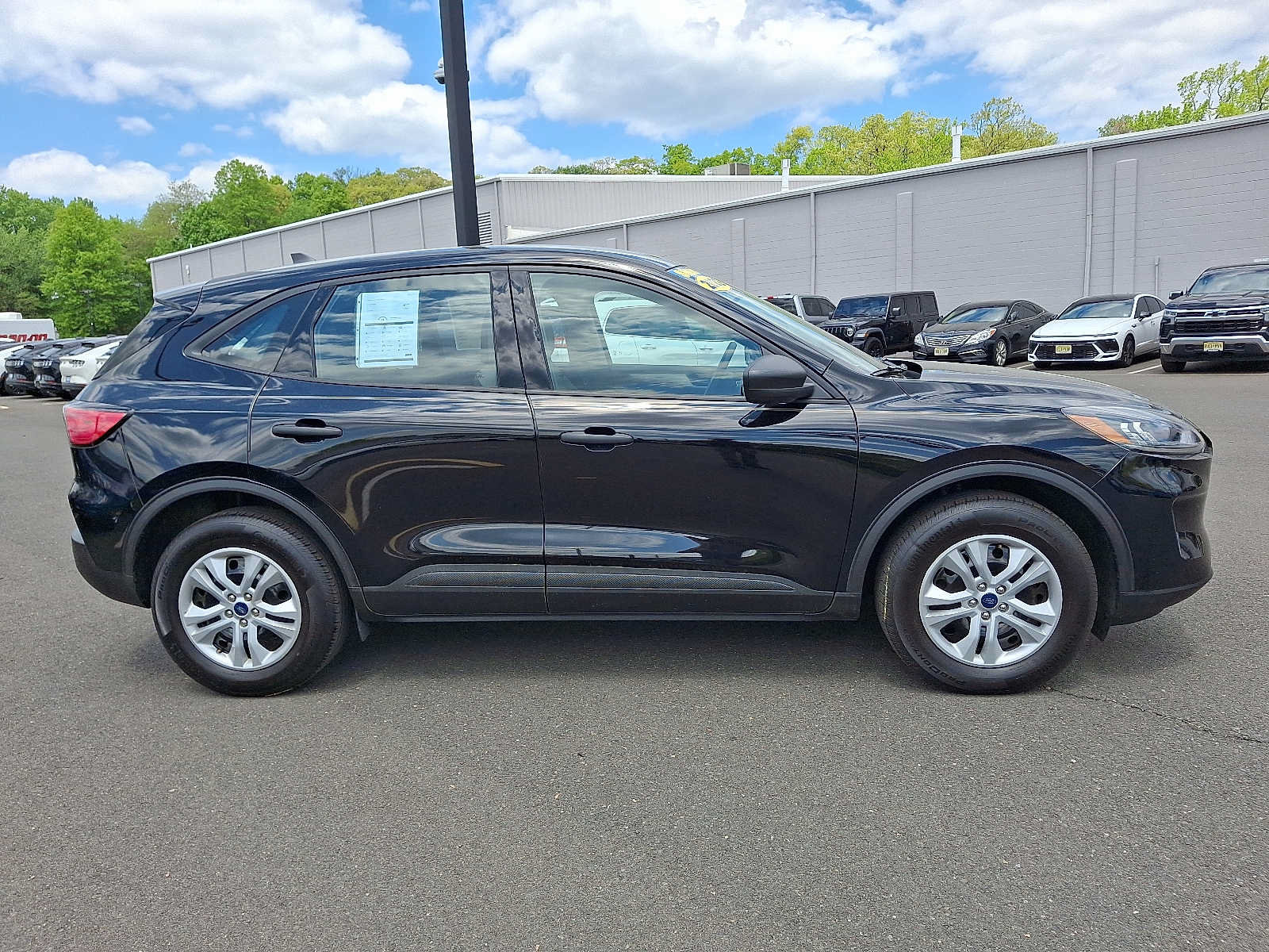 Certified 2022 Ford Escape S AWD/4WD image 8
