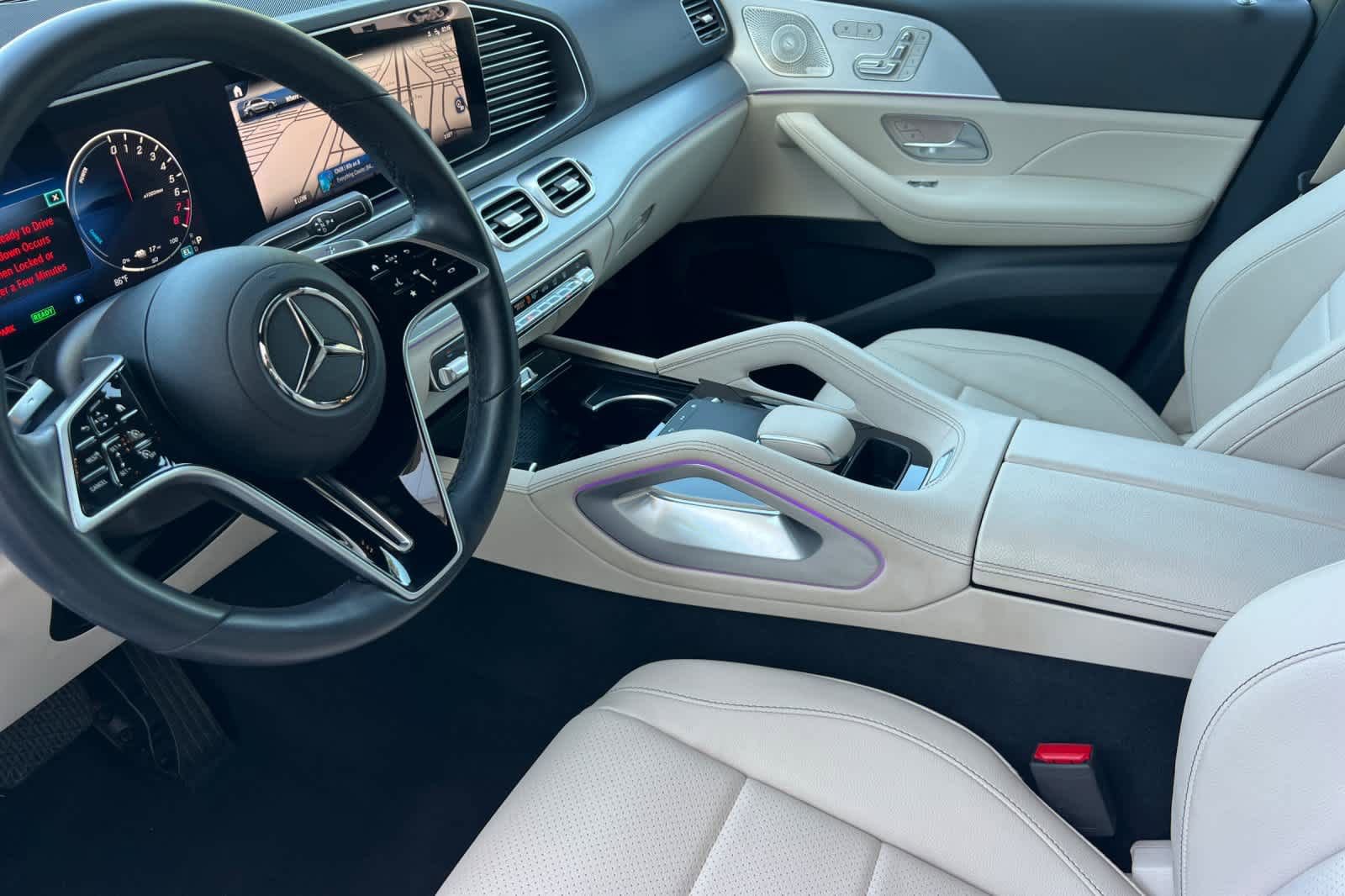 Used 2025 Mercedes-Benz GLE 450e 4MATIC image 11