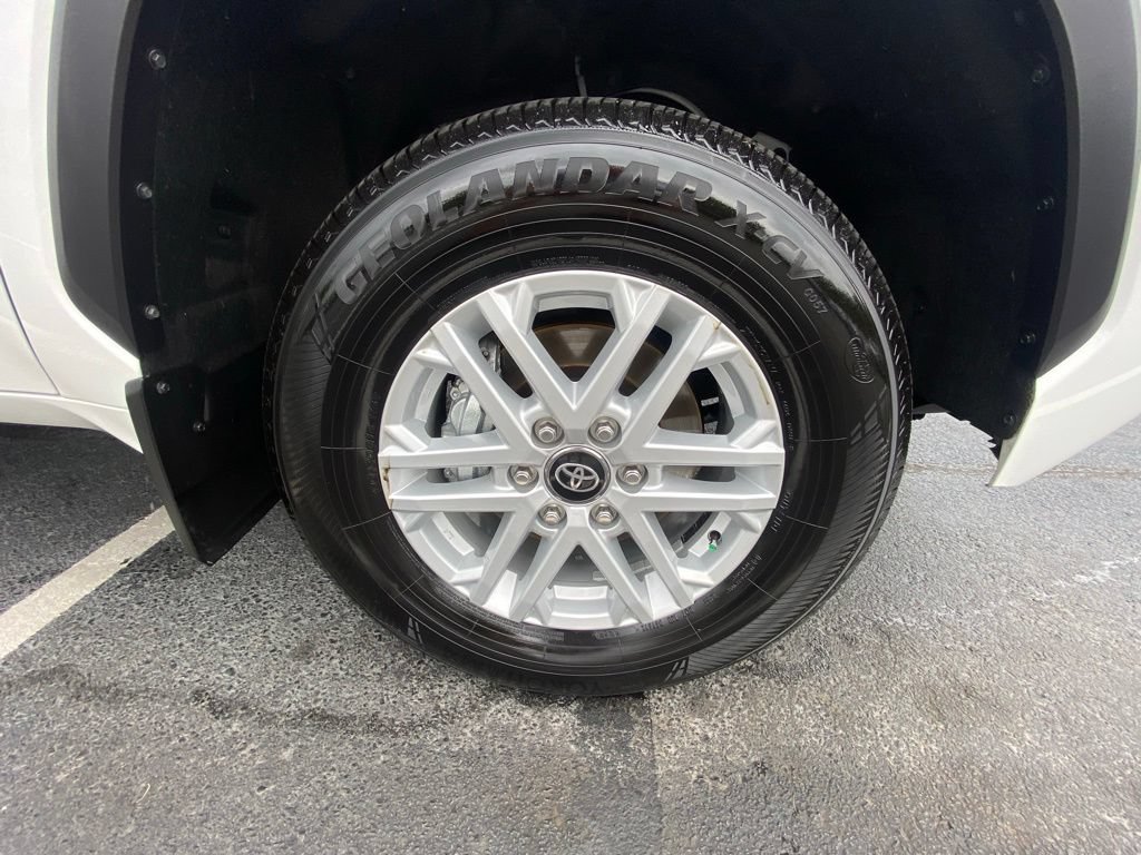 Used 2025 Toyota Tundra SR5 AWD/4WD image 30