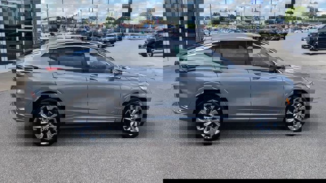 Used 2024 Buick Envista Avenir image 2