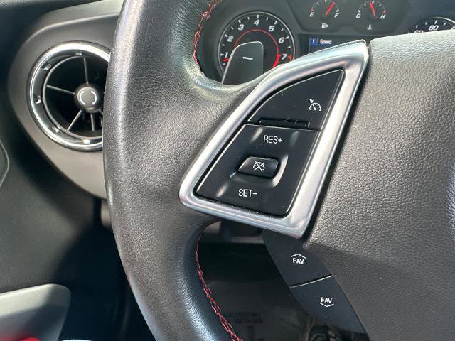 Used 2022 Chevrolet Camaro LT RWD image 18