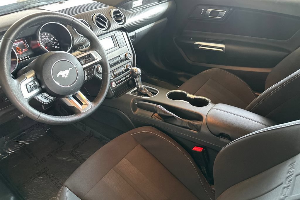 Certified 2022 Ford Mustang Coupe RWD image 12