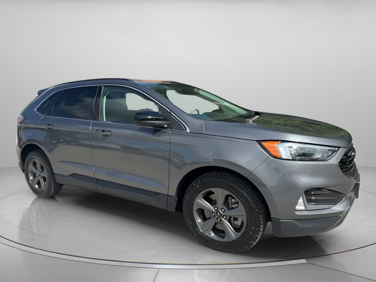 Certified 2022 Ford Edge SEL w/ Sport Appearance Package AWD/4WD image 2