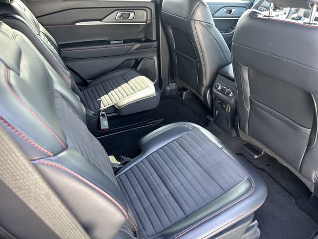 Certified 2025 Ford Explorer ST-Line AWD/4WD image 17