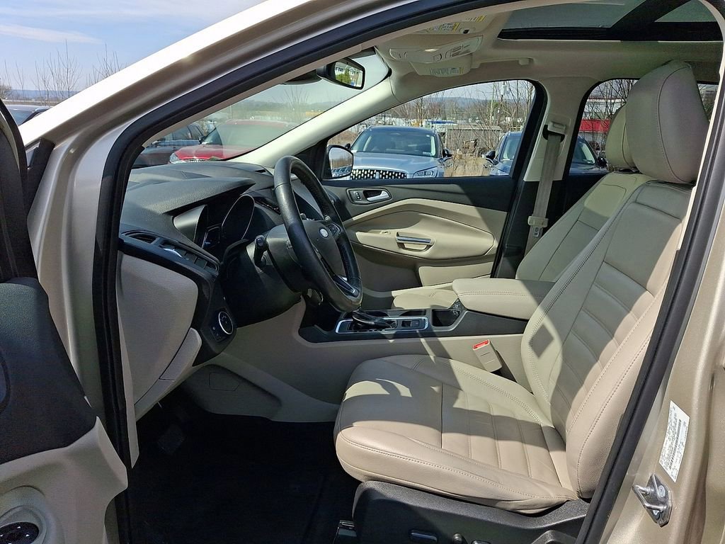 Certified 2018 Ford Escape Titanium w/ Ford Safe & Smart Package image 13