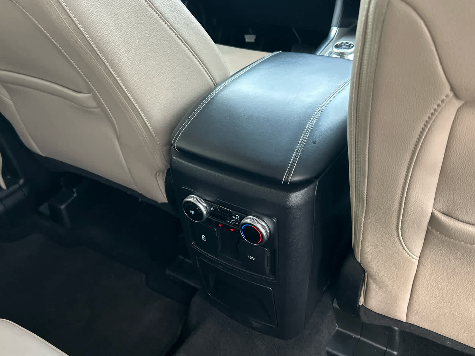 Certified 2024 Ford Explorer Limited image 18