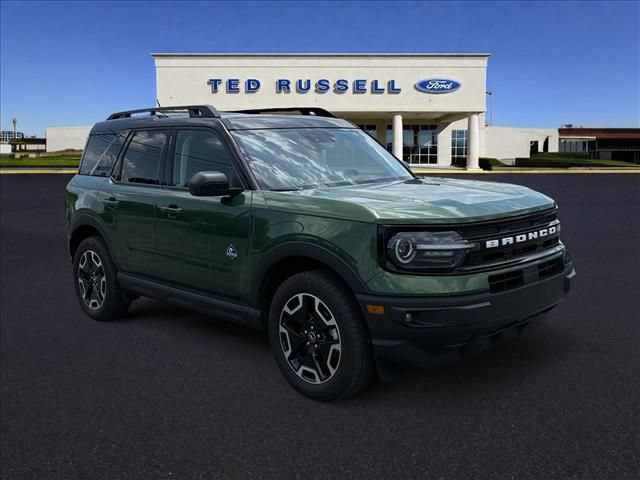 Certified 2024 Ford Bronco Sport Outer Banks w/ Tech Package AWD/4WD image 4