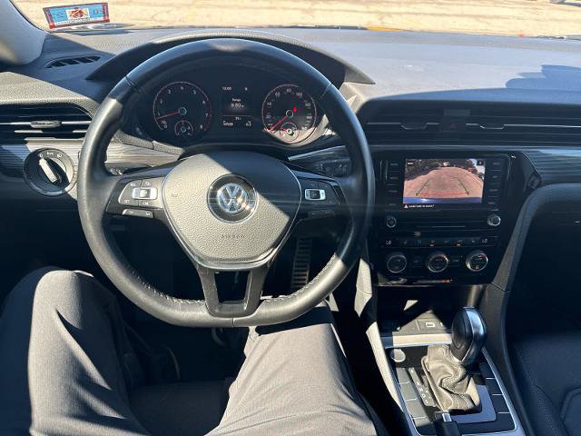 Used 2020 Volkswagen Passat 2.0T R-Line FWD image 12