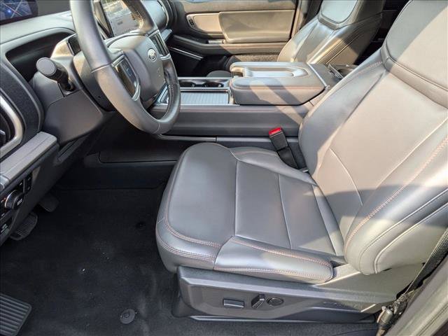 Certified 2025 Ford Expedition Active AWD/4WD image 16