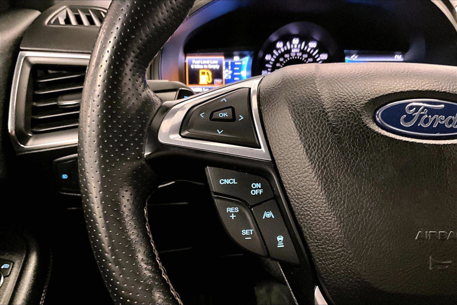 Certified 2022 Ford Edge ST image 17