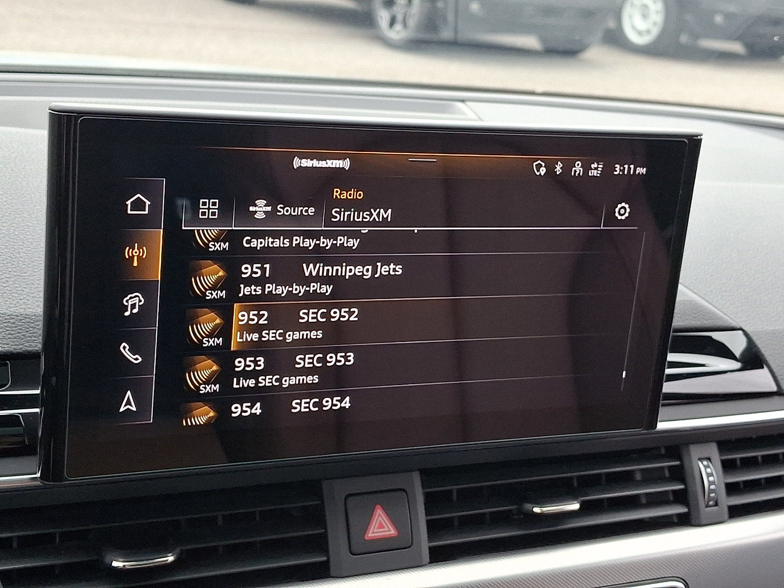 Used 2024 Audi A4 2.0T Premium Plus w/ Premium Plus Package AWD/4WD image 25