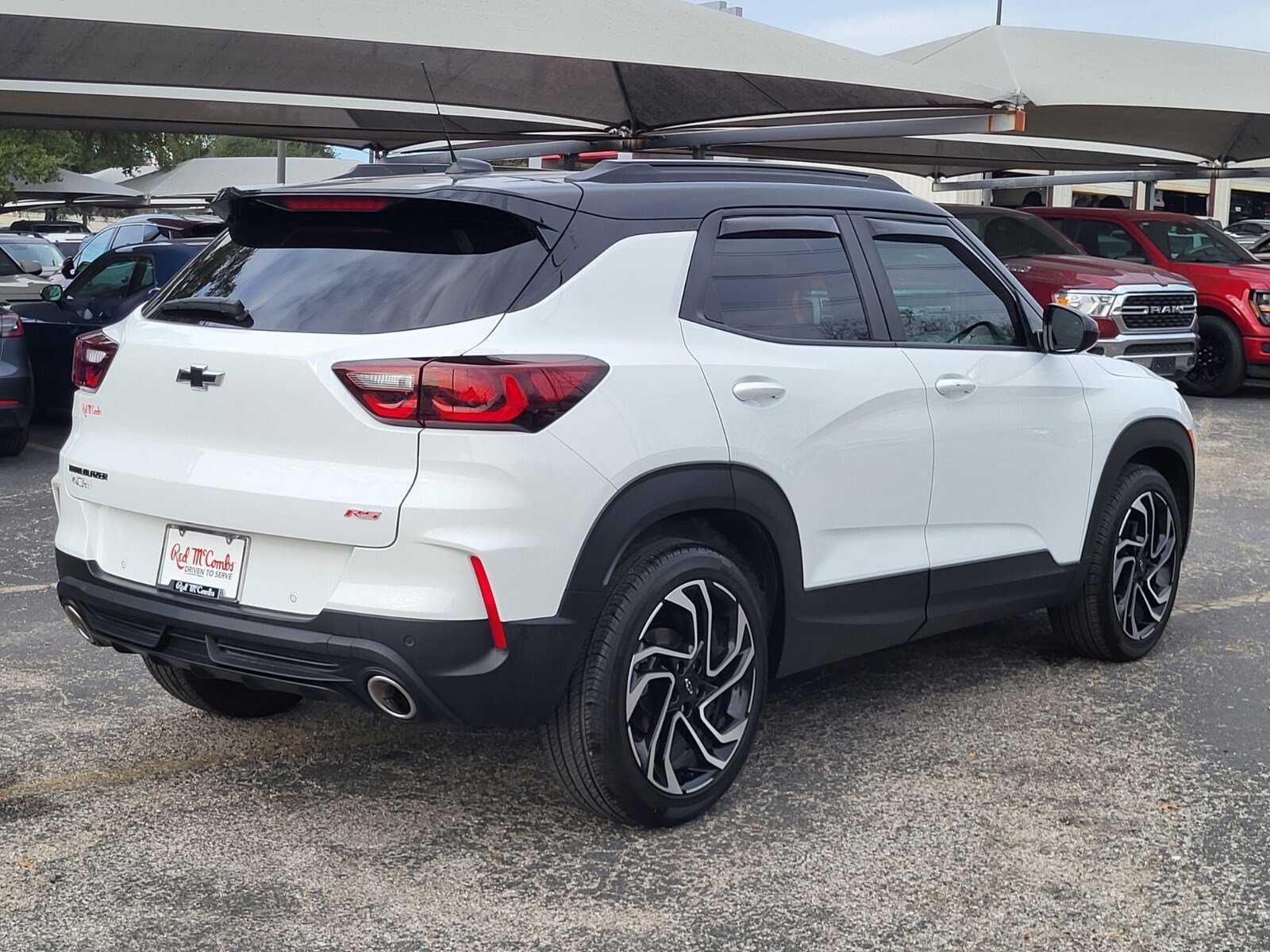 Used 2024 Chevrolet TrailBlazer RS w/ Driver Confidence Package image 3