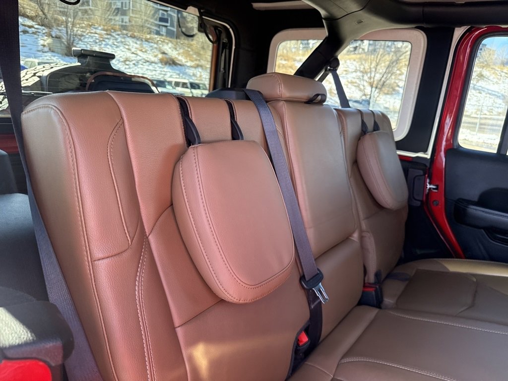 Used 2021 Jeep Wrangler Unlimited Rubicon 4xe w/ Dual Top Group image 24