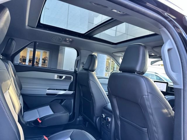Certified 2023 Ford Explorer XLT w/ Equipment Group 202A AWD/4WD image 51