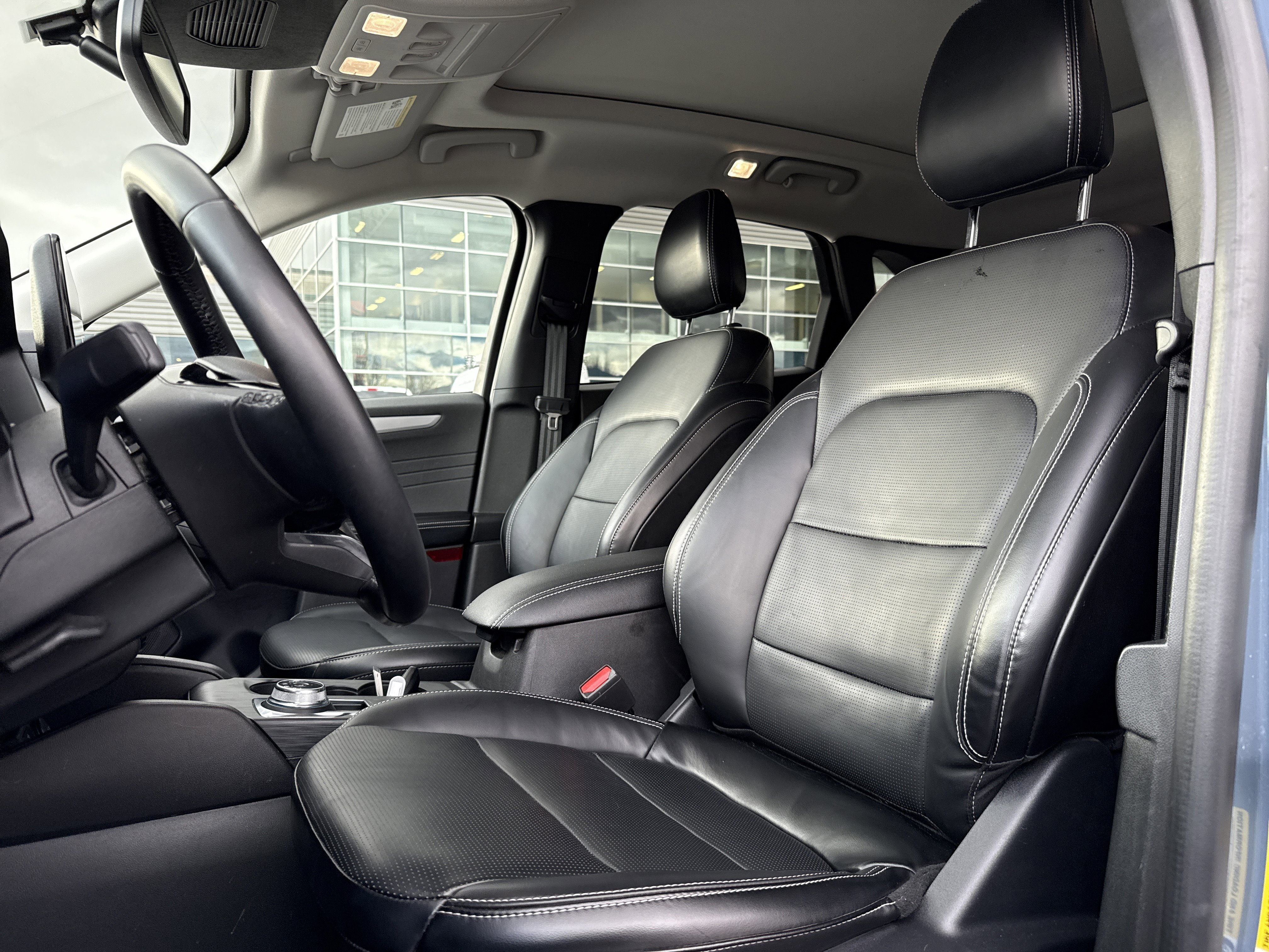 Certified 2024 Ford Escape Platinum w/ Class II Trailer Tow Package image 12