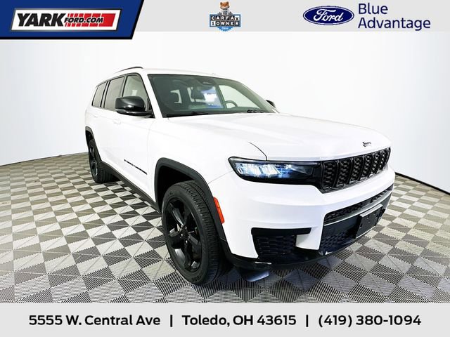 Used 2023 Jeep Grand Cherokee L Laredo AWD/4WD image 1