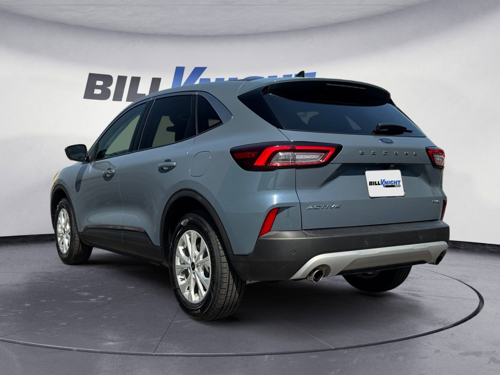 Certified 2024 Ford Escape Active w/ Tech Pack #2 image 3