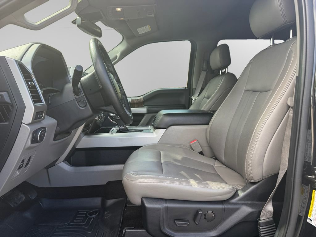 Certified 2019 Ford F150 Lariat w/ Equipment Group 502A Luxury image 9