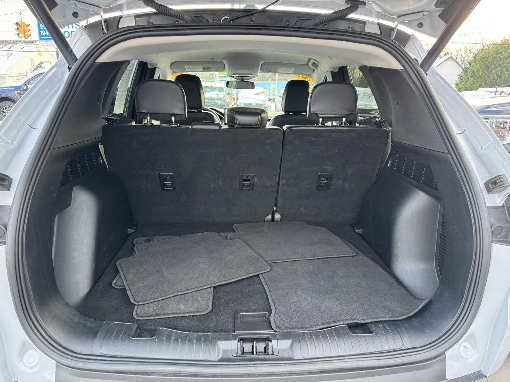 Certified 2025 Ford Escape Platinum image 6