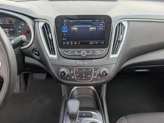 Used 2023 Chevrolet Malibu LT image 11