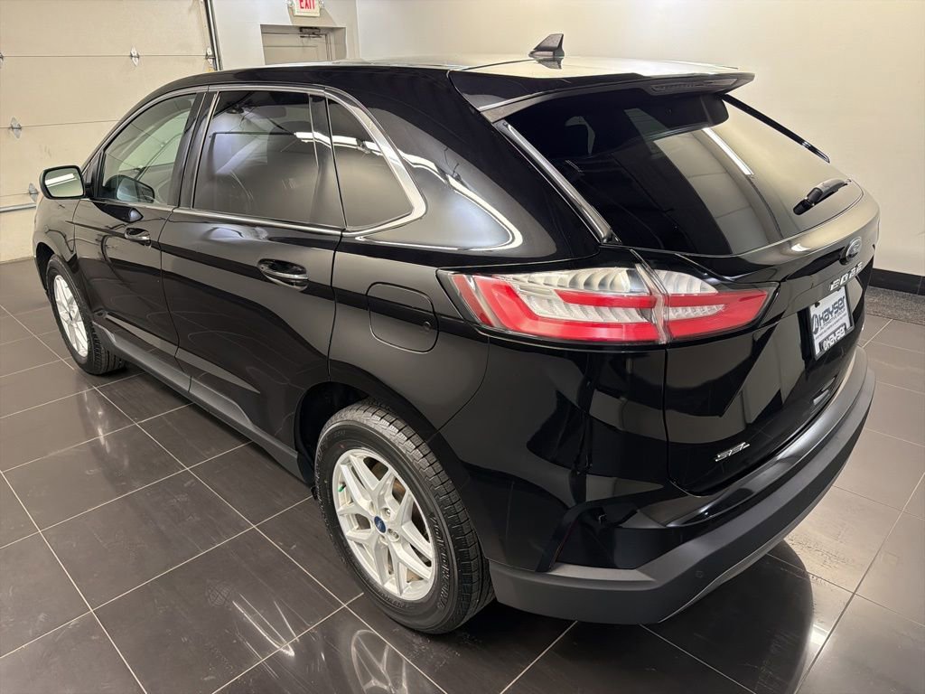 Certified 2022 Ford Edge SEL w/ Convenience Package AWD/4WD image 4