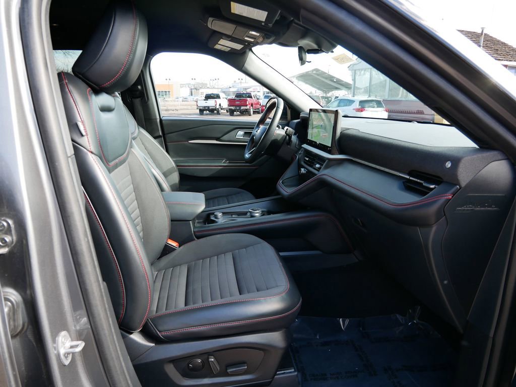 Certified 2025 Ford Explorer ST-Line w/ ST-Line Street Pack AWD/4WD image 8