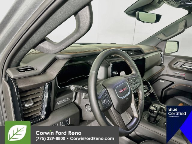 Used 2025 GMC Sierra 1500 AT4 w/ AT4 Premium Package AWD/4WD image 12