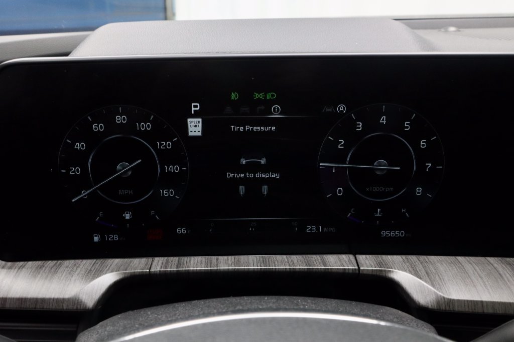 Used 2023 Kia Telluride SX FWD image 30