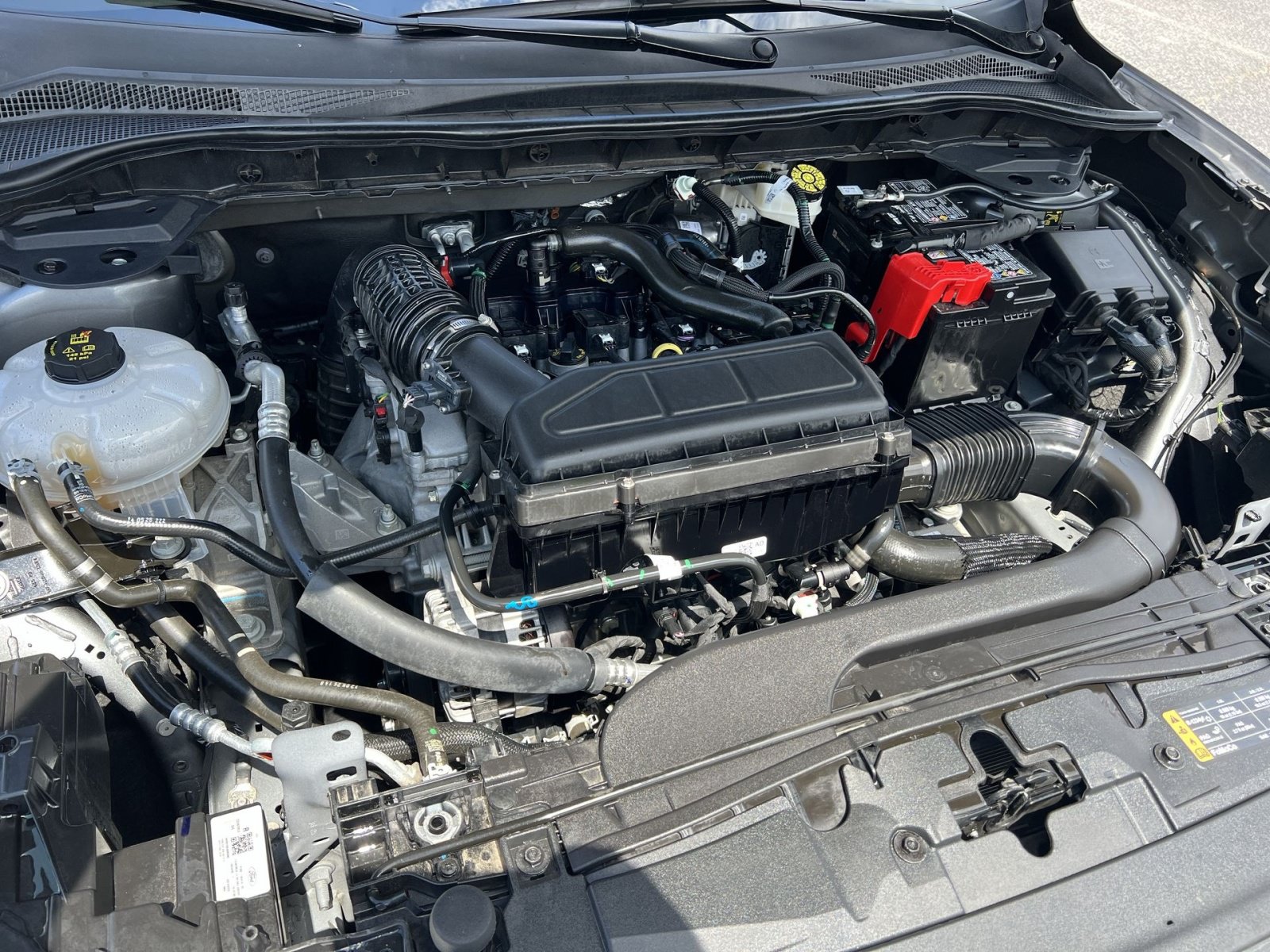 Certified 2025 Ford Escape ST-Line AWD/4WD image 26