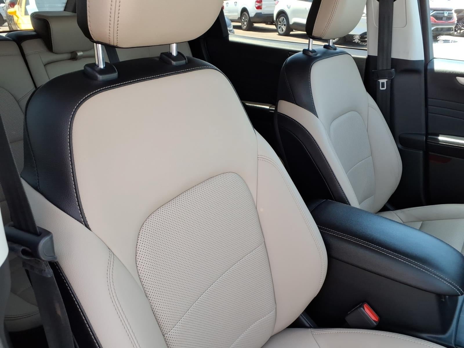 Certified 2022 Ford Escape SEL FWD image 12