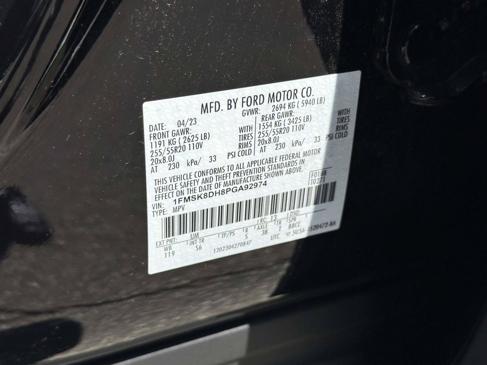 Certified 2023 Ford Explorer XLT w/ Equipment Group 202A AWD/4WD image 15
