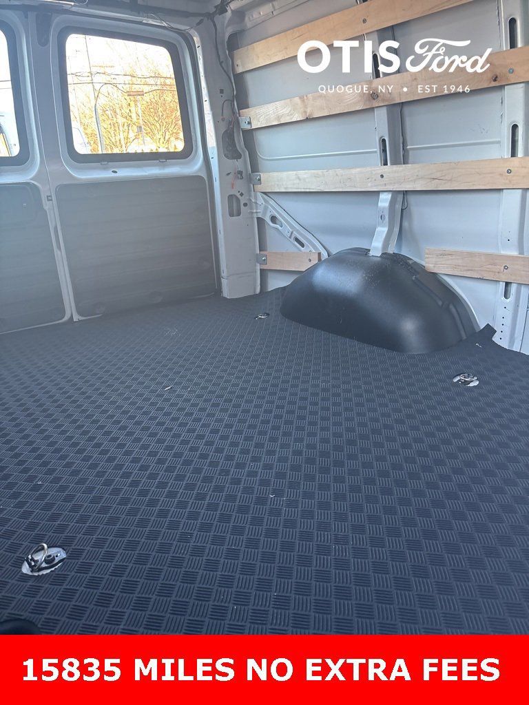 Used 2024 Chevrolet Express 2500 w/ Driver Convenience Package image 7