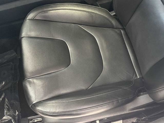 Certified 2022 Ford Edge Titanium w/ Class II Trailer Tow Package image 18