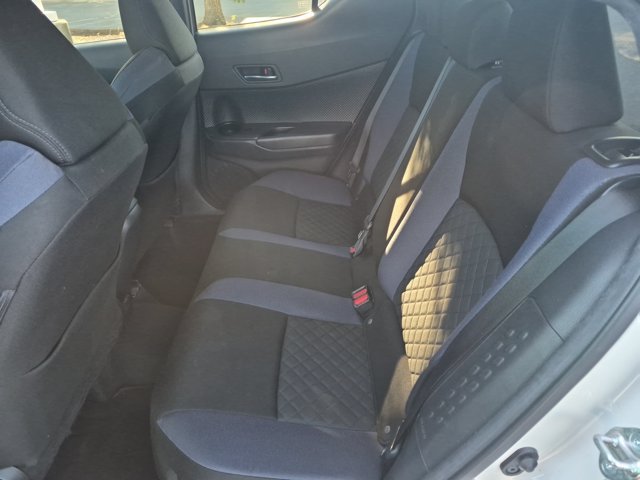 Used 2020 Toyota C-HR XLE FWD image 29