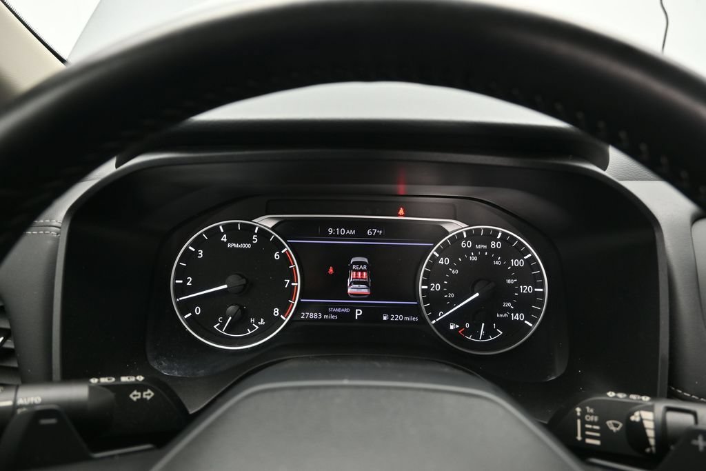 Used 2025 Nissan Rogue SV FWD image 28