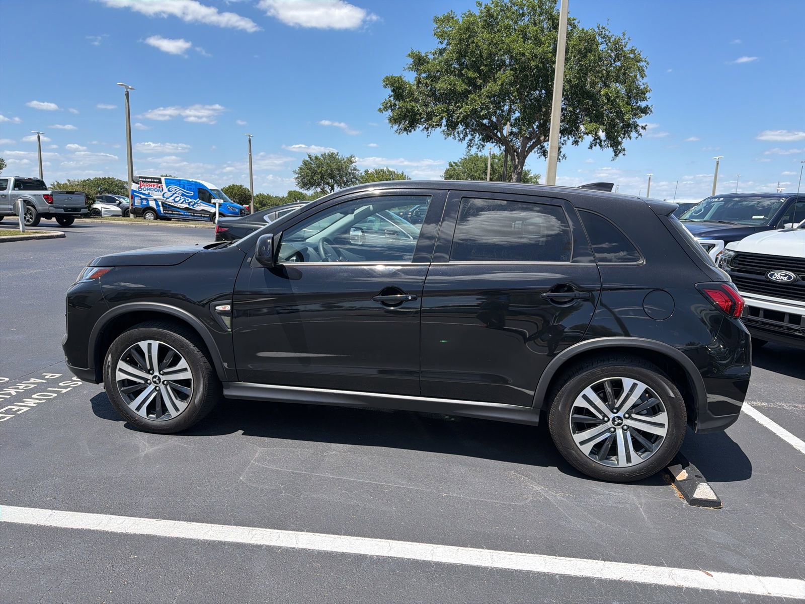 Used 2025 Mitsubishi Outlander Sport ES AWD/4WD image 8