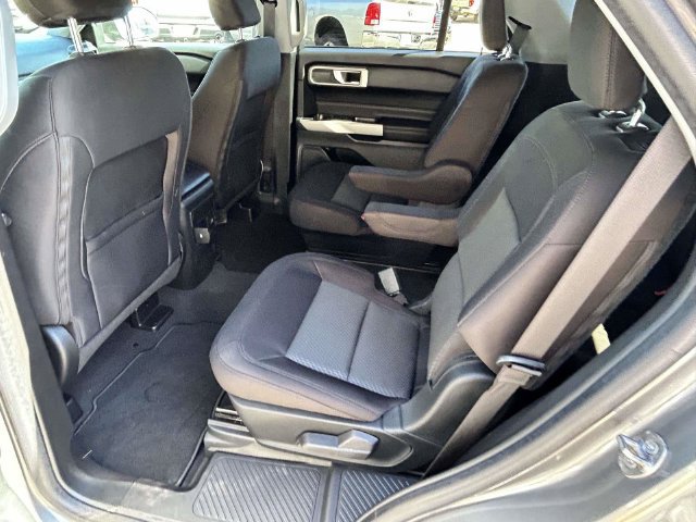 Certified 2022 Ford Explorer XLT RWD image 13