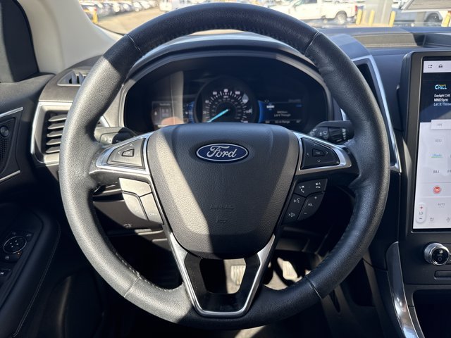 Certified 2024 Ford Edge Titanium AWD/4WD image 16