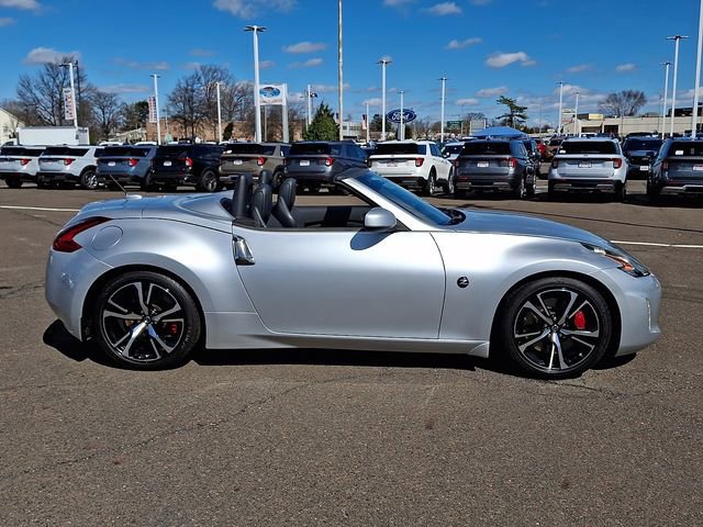 Used 2018 Nissan 370Z Touring Sport image 5