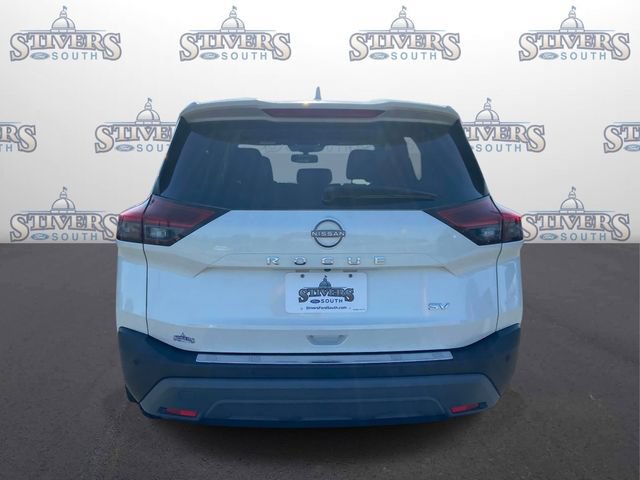 Used 2023 Nissan Rogue SV FWD image 4
