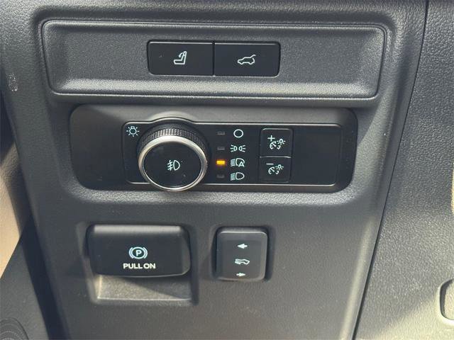 Certified 2024 Ford Expedition Limited image 23