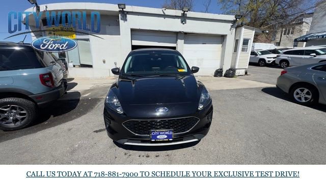 Certified 2022 Ford Escape SE w/ Convenience Package AWD/4WD image 5