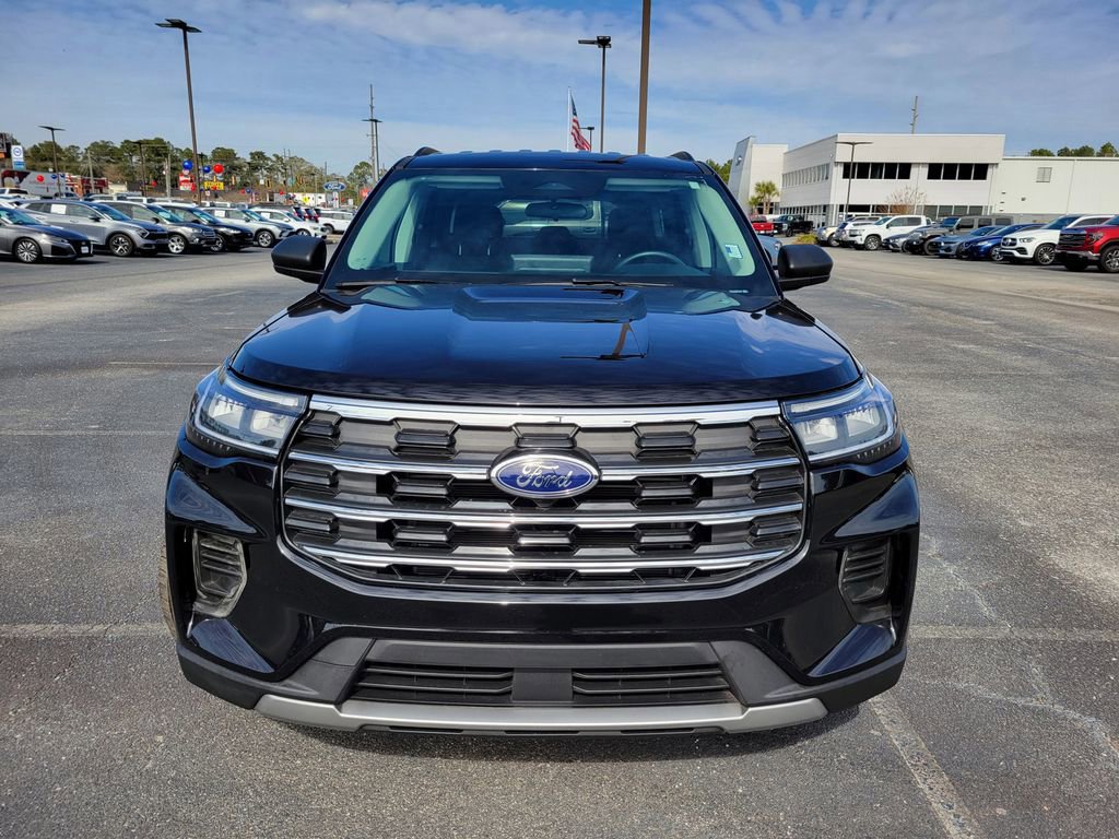 Certified 2025 Ford Explorer Active image 8