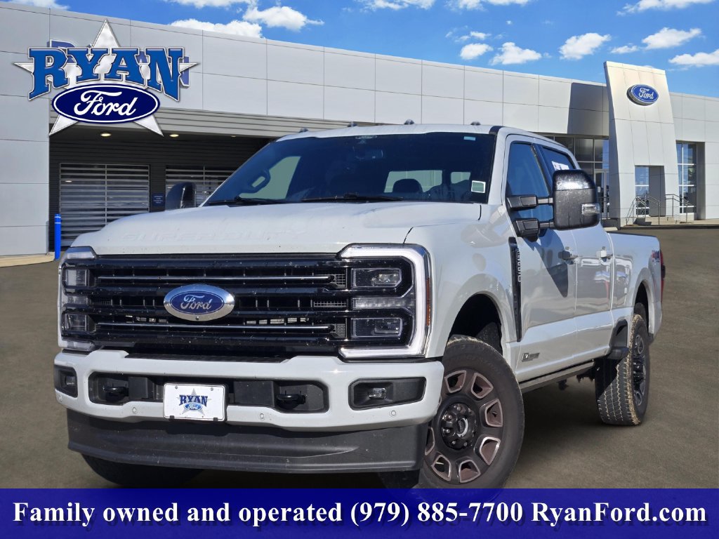 Certified 2025 Ford F250 Platinum w/ FX4 Off-Road Package AWD/4WD image 1